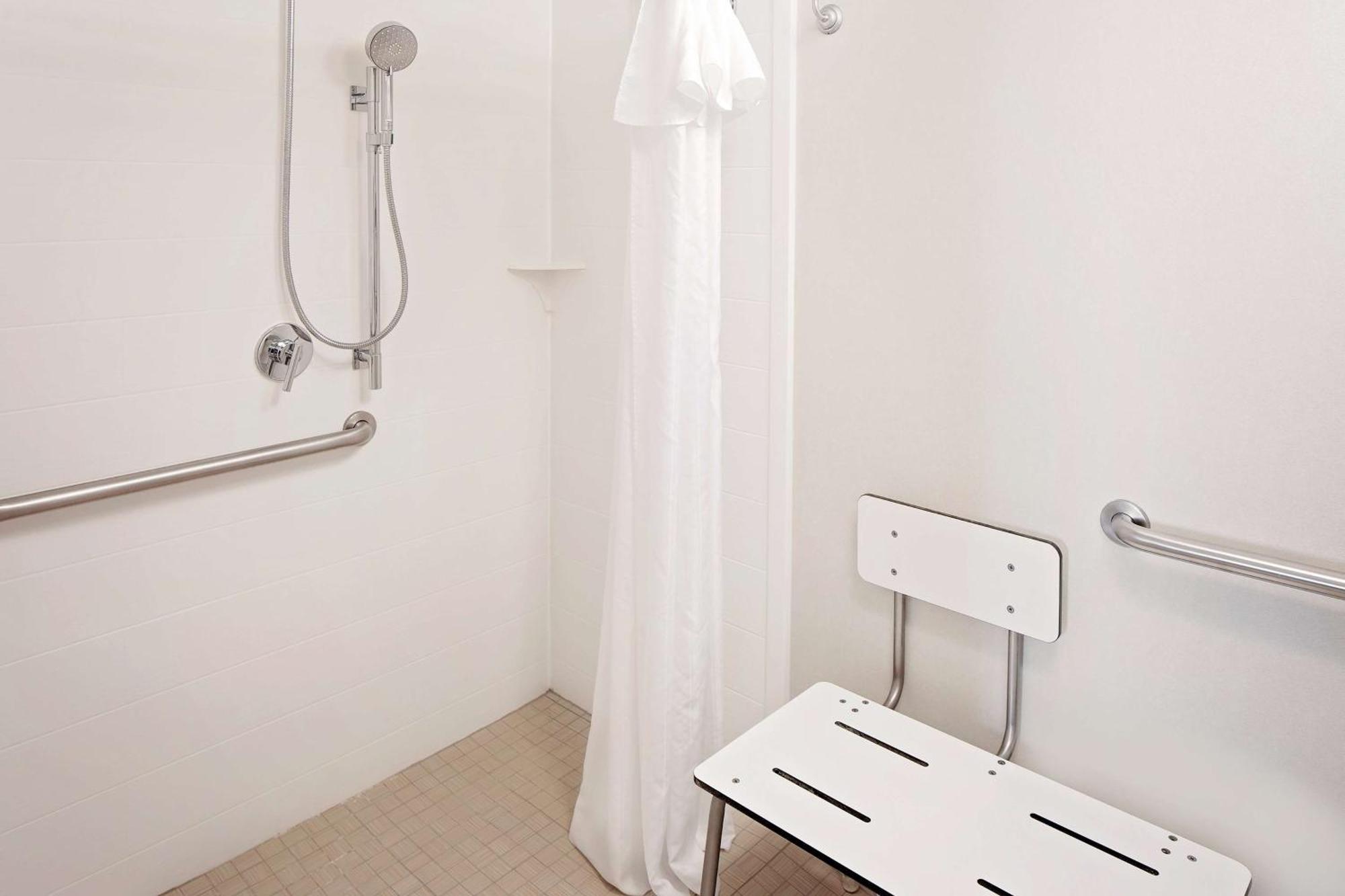 Homewood Suites By Hilton Dallas Market Center Экстерьер фото