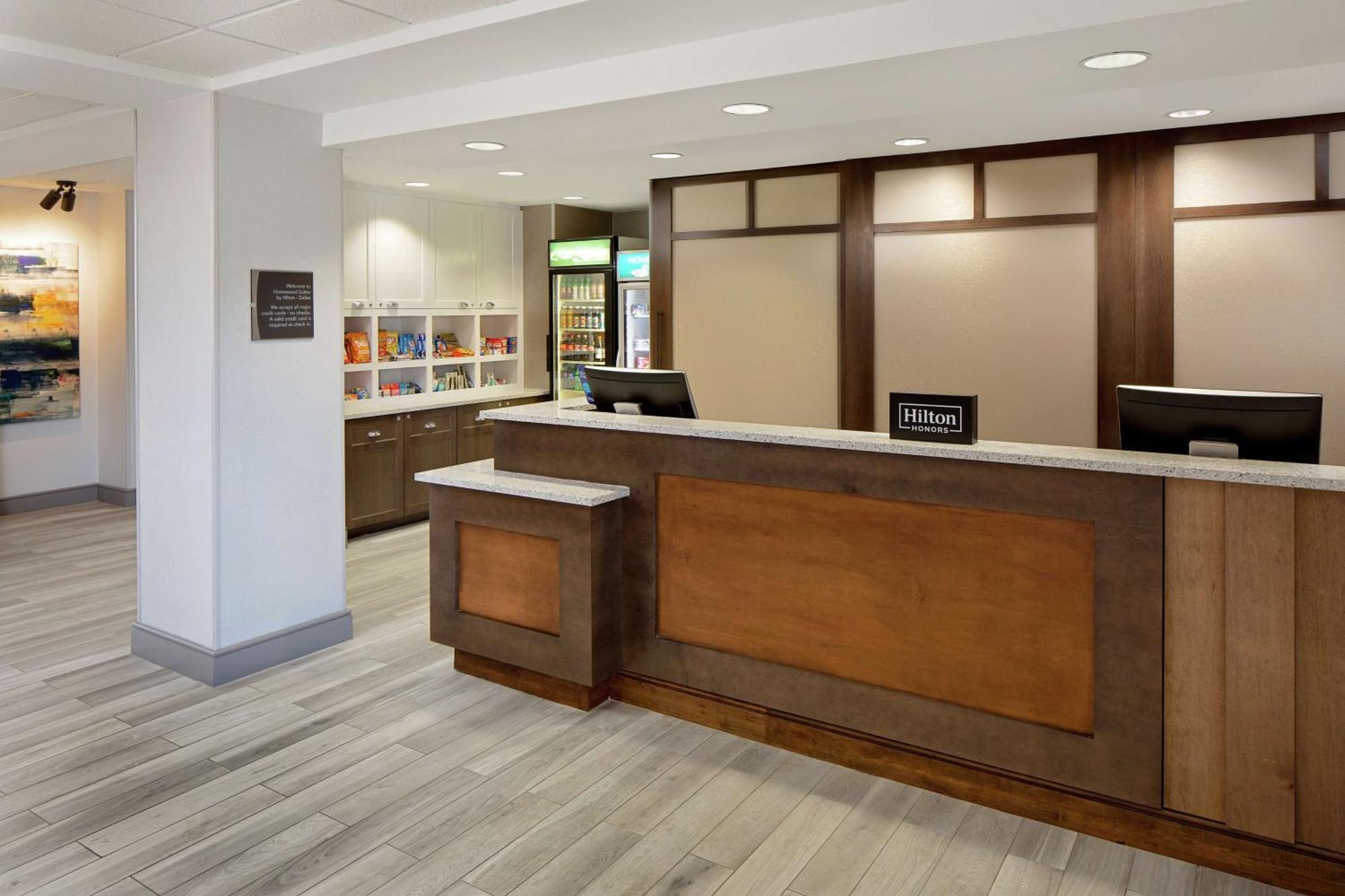 Homewood Suites By Hilton Dallas Market Center Экстерьер фото